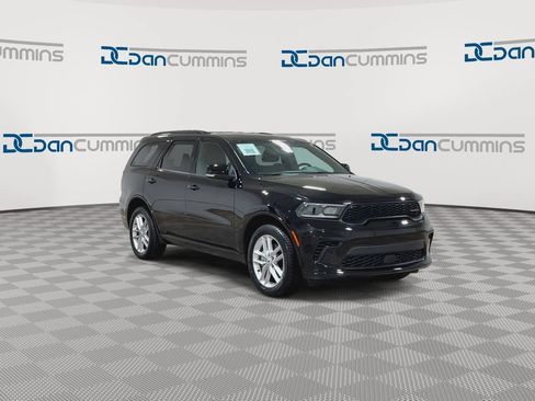 Used 2025 Dodge Durango GT AWD/4WD image 2