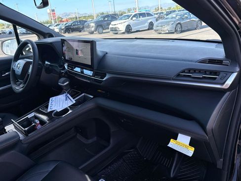 New 2026 Toyota Sienna XLE Woodland Edition AWD/4WD image 16
