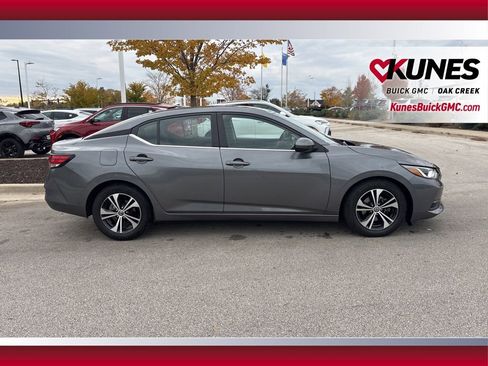 Used 2023 Nissan Sentra SV image 4