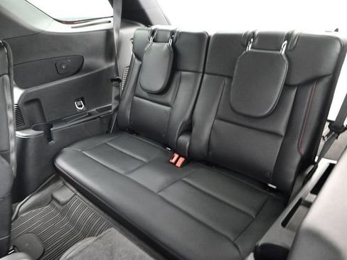 Used 2025 Ford Explorer ST-Line w/ Premium Package RWD image 15