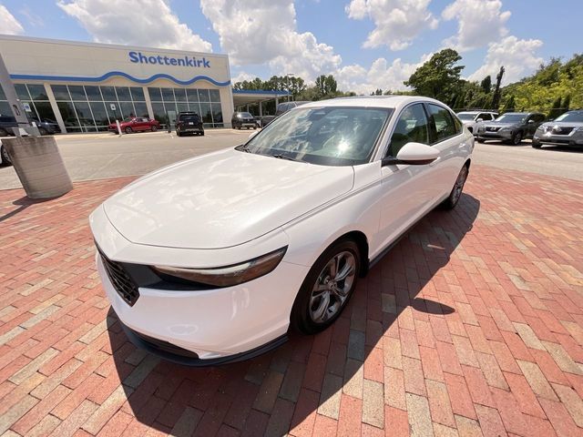 Certified 2024 Honda Accord EX image 24