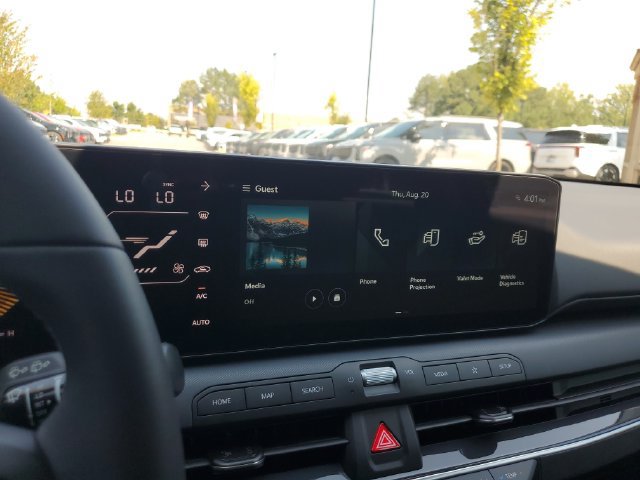 New 2026 Kia K4 EX FWD image 31
