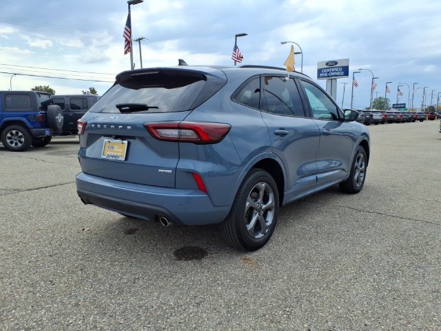 Certified 2024 Ford Escape ST-Line AWD/4WD image 7