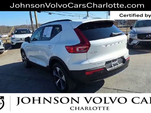 Certified 2025 Volvo XC40 B5 Plus image 7