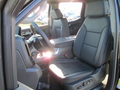 New 2026 GMC Sierra 1500 SLT w/ SLT Convenience Package image 14