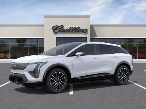 New 2027 Cadillac Optiq Sport w/ LPO, Floor Liner Package AWD/4WD image 2