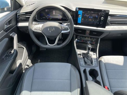 New 2025 Volkswagen Jetta SE image 30