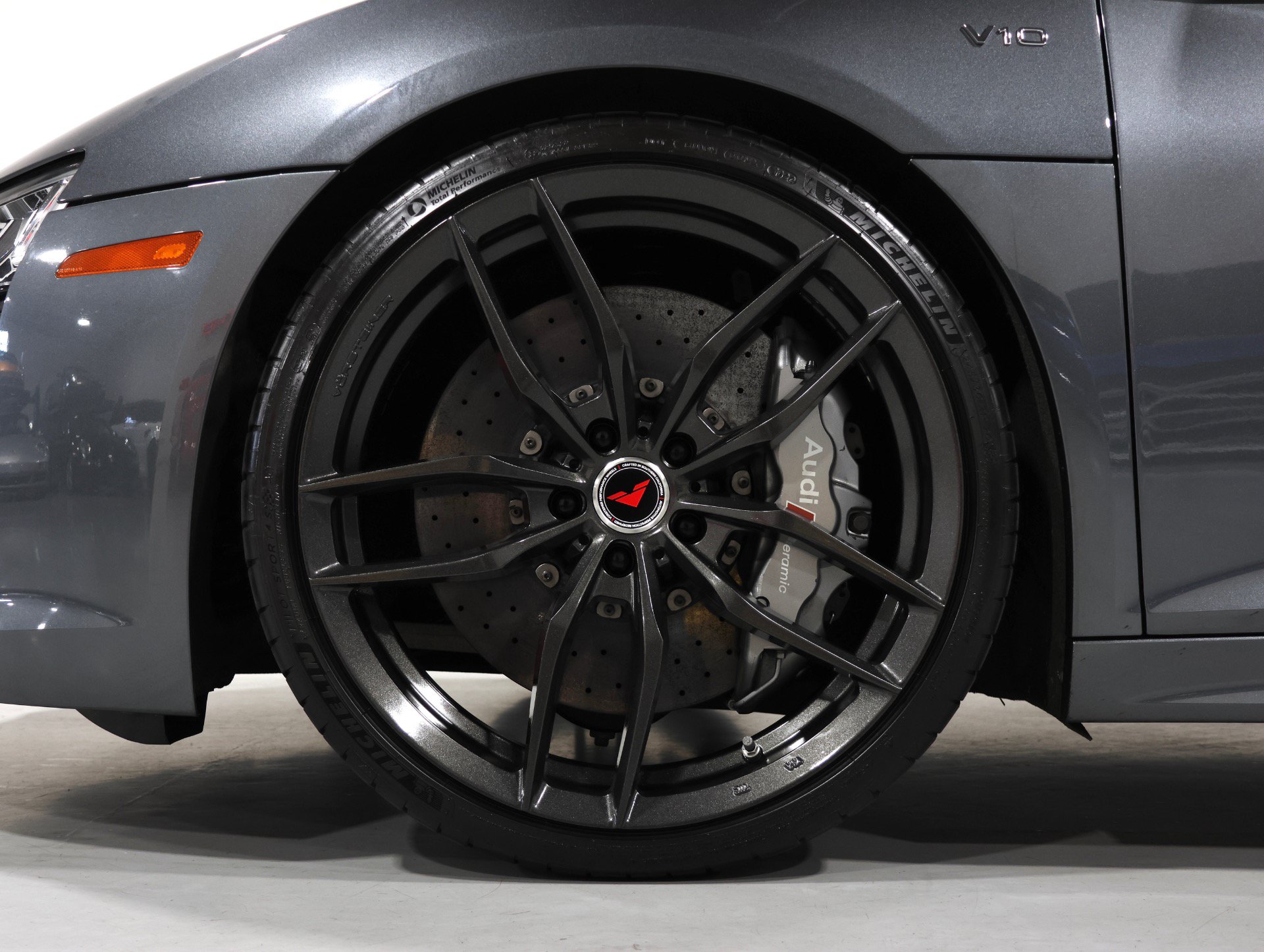 Used 2017 Audi R8 V10 plus AWD/4WD image 39