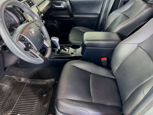 Used 2022 Toyota 4Runner TRD Off-Road Premium image 22