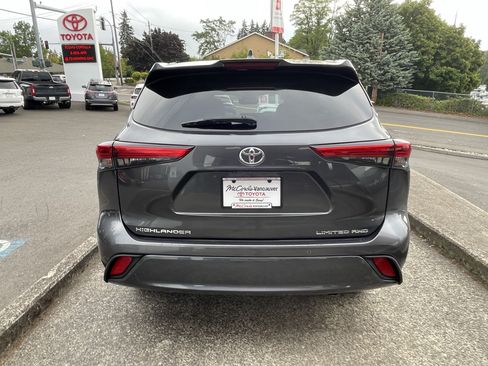 Certified 2020 Toyota Highlander Limited AWD/4WD image 6