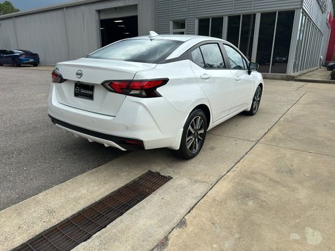 New 2025 Nissan Versa SV w/ Trunk Package image 4