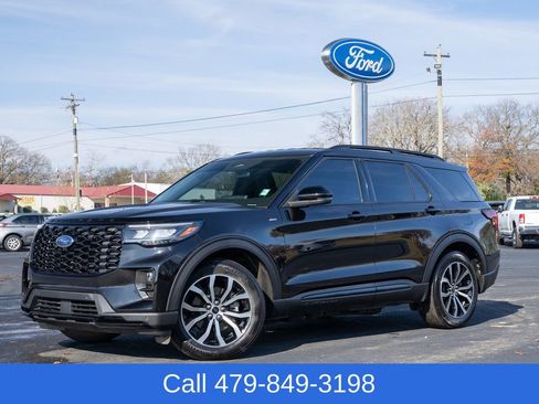Used 2025 Ford Explorer ST-Line w/ Premium Package image 1