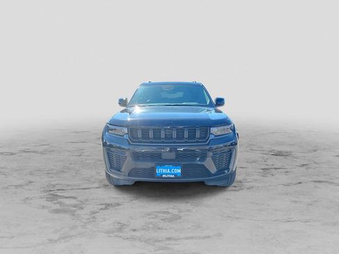 New 2026 Jeep Grand Cherokee L 4WD image 3