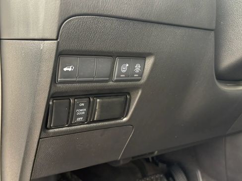 Used 2020 Nissan Armada SL w/ Premium Package AWD/4WD image 17