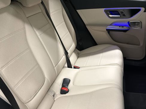 New 2026 Mercedes-Benz GLC 300 4MATIC image 30