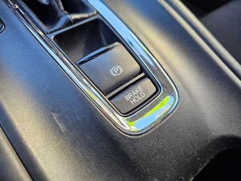 Used 2017 Honda HR-V EX image 34