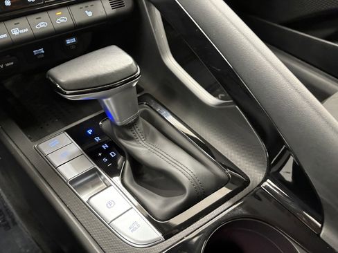 Used 2023 Hyundai Elantra SEL w/ Convenience Package image 21