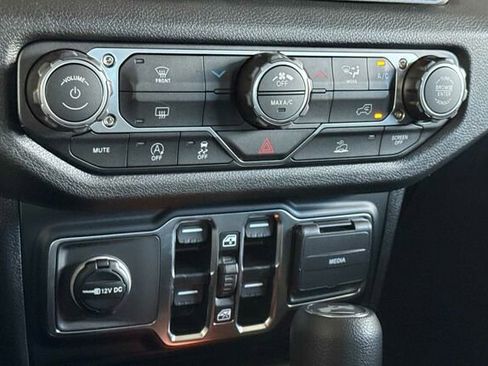 New 2026 Jeep Wrangler Unlimited Sport image 17