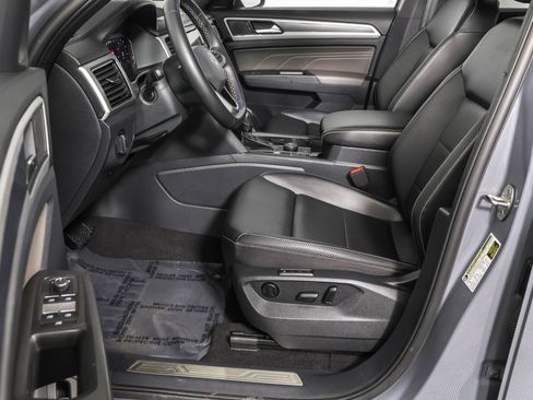 Used 2022 Volkswagen Atlas Cross Sport SEL image 27