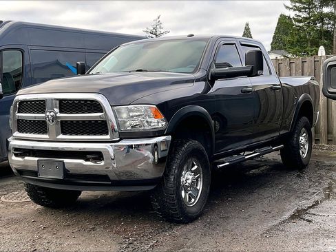Used 2018 RAM 2500 Tradesman w/ Chrome Appearance Group image 2