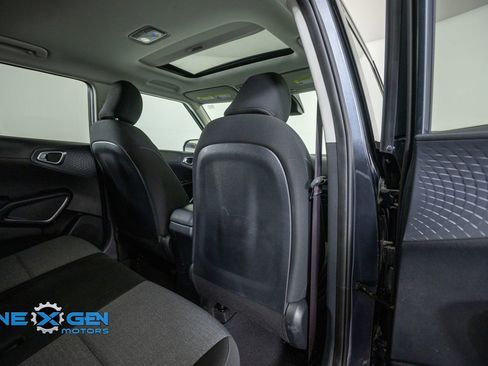 Used 2020 Kia Soul GT-Line w/ GT 2.0L Power Sunroof Package FWD image 32