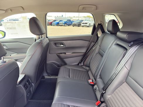 New 2026 Nissan Rogue SV w/ Rock Creek Premium Package AWD/4WD image 32