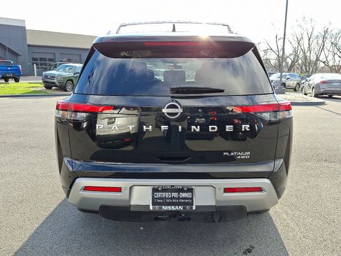 Certified 2023 Nissan Pathfinder Platinum w/ Cargo Package image 7