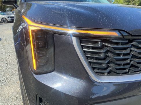 New 2026 Kia Sorento LX image 8