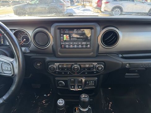 Used 2021 Jeep Wrangler Willys image 2