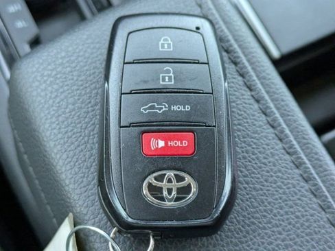 Used 2023 Toyota Tundra Limited image 25