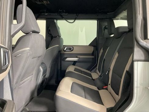 Used 2023 Ford Bronco Wildtrak AWD/4WD image 13