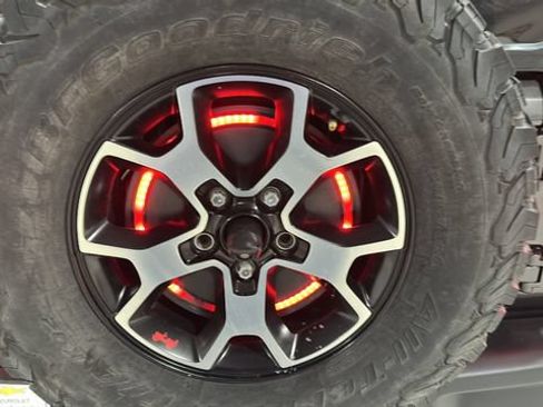 Used 2018 Jeep Wrangler Unlimited Rubicon w/ Steel Bumper Group AWD/4WD image 30