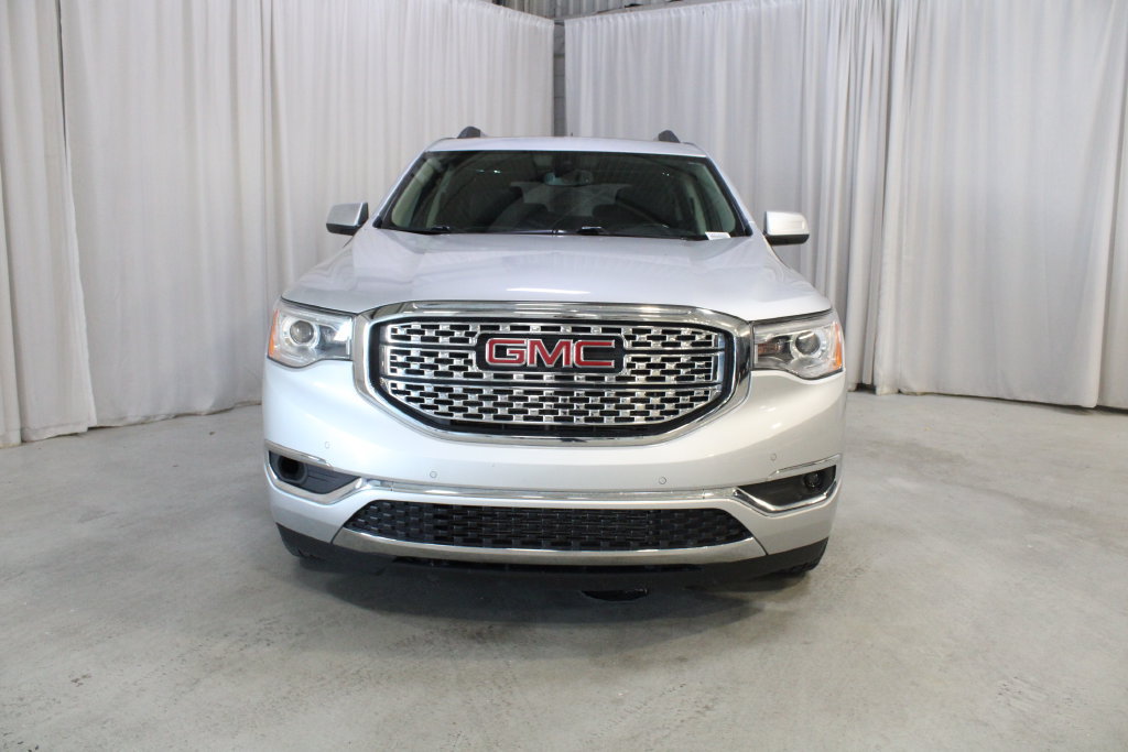 Used 2019 GMC Acadia Denali AWD/4WD image 40