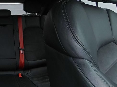Used 2021 Porsche Macan GTS w/ Sport Chrono Package AWD/4WD image 29