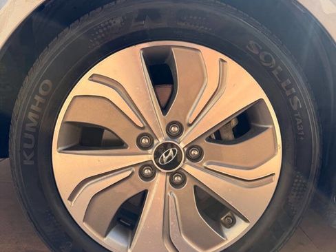 Used 2015 Hyundai Sonata Limited w/ Option Group 02 FWD image 24
