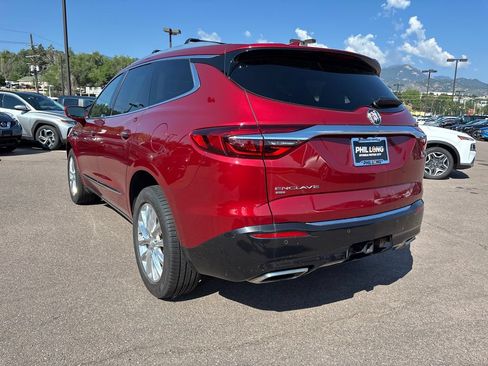 Used 2020 Buick Enclave Essence w/ Sound and Sites Package AWD/4WD image 22