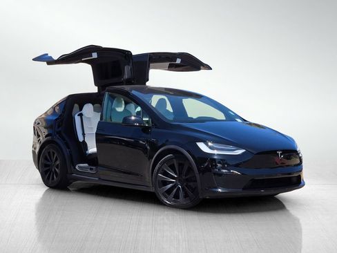Used 2023 Tesla Model X AWD/4WD image 3