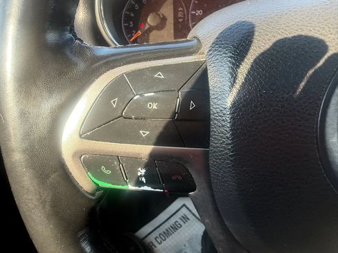 Used 2021 Jeep Grand Cherokee Limited AWD/4WD image 13
