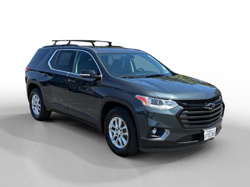 Used 2020 Chevrolet Traverse LT FWD image 7