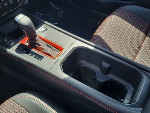 New 2026 Nissan Kicks SR FWD image 9