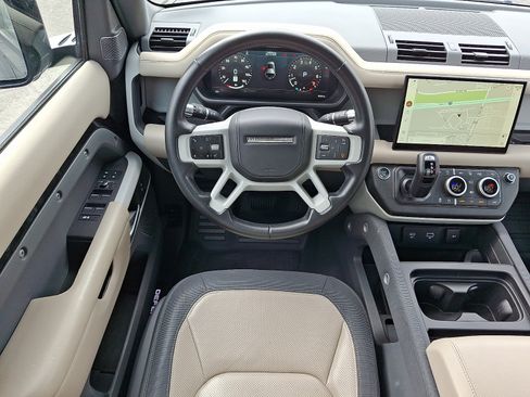 Used 2022 Land Rover Defender 110 X-Dynamic HSE AWD/4WD image 4