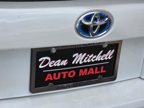 Used 2019 Toyota Prius XLE image 26