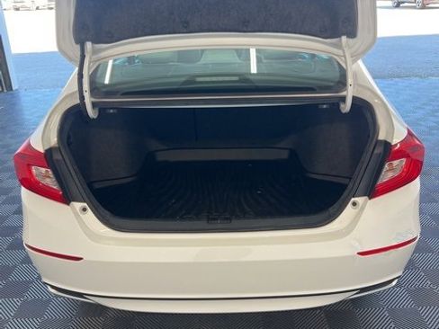 Used 2020 Honda Accord EX-L image 9