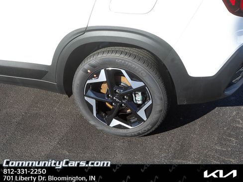 New 2026 Kia Seltos S image 4