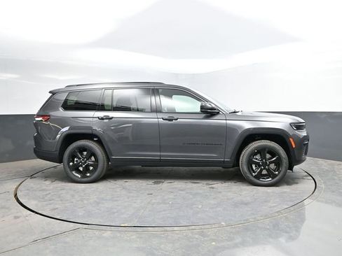 New 2026 Jeep Grand Cherokee L Limited AWD/4WD image 8