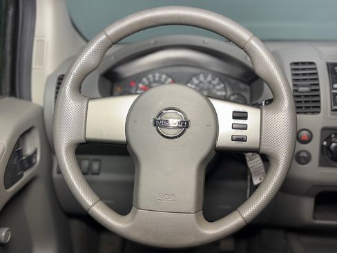 Used 2006 Nissan Frontier XE w/ (G01) XE Preferred Pkg image 34
