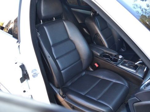 Used 2013 Mercedes-Benz C 300 4MATIC Sedan image 27