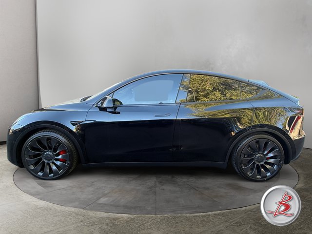 Used 2022 Tesla Model Y Performance AWD/4WD image 4