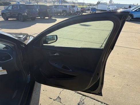 Used 2025 Chevrolet Malibu LT w/ LPO, Floor Liner Package image 16