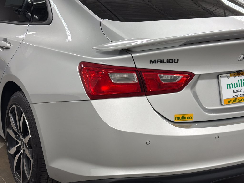 Used 2021 Chevrolet Malibu RS FWD image 16